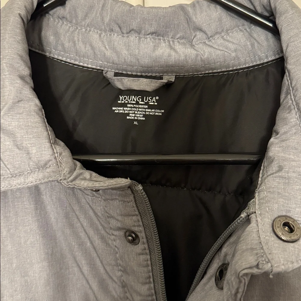 Young USA Men's Gray Quilted Jacket